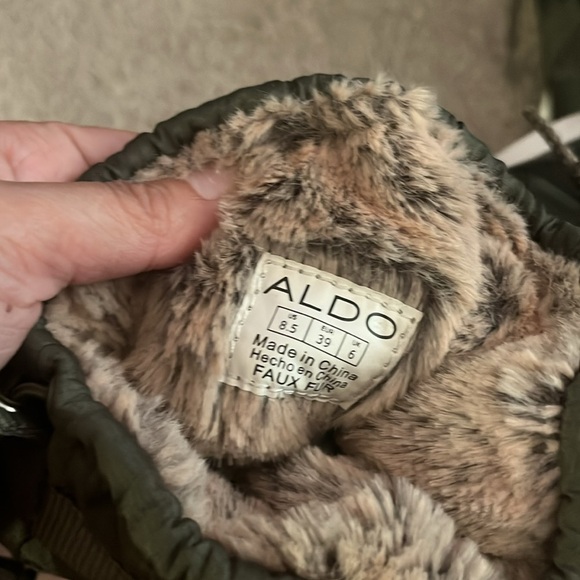 “Aldo- Women’s Fur Boots size 8.5” - Picture 10 of 10